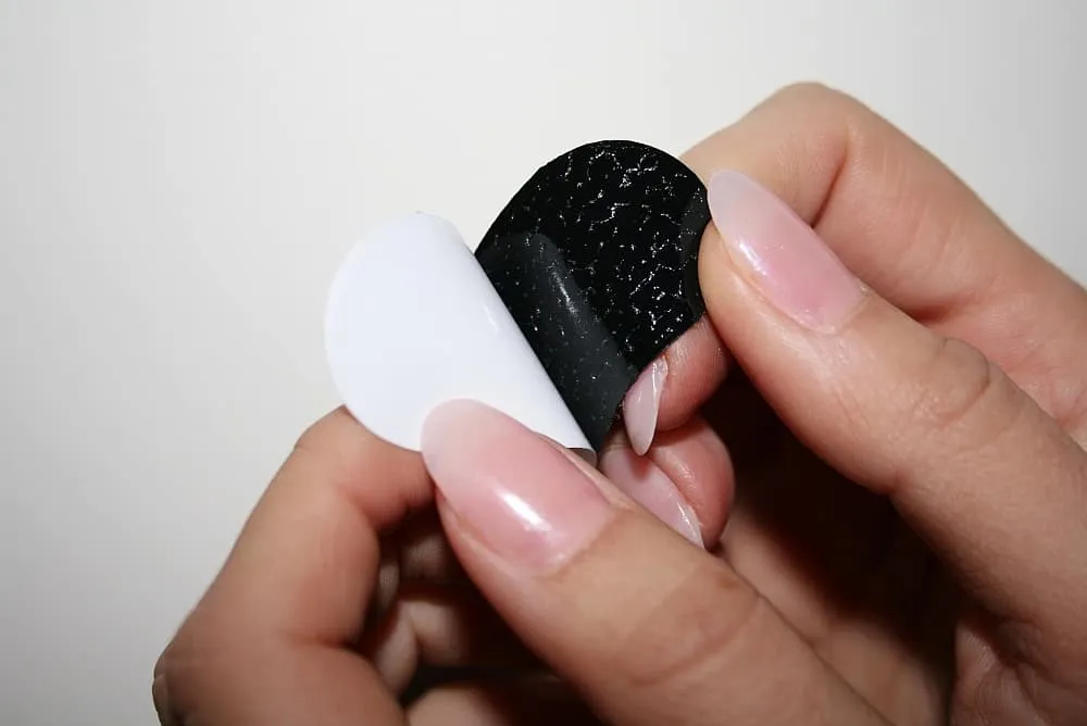 Anti Slip Bath & Shower Stickers – 8x Black Strips