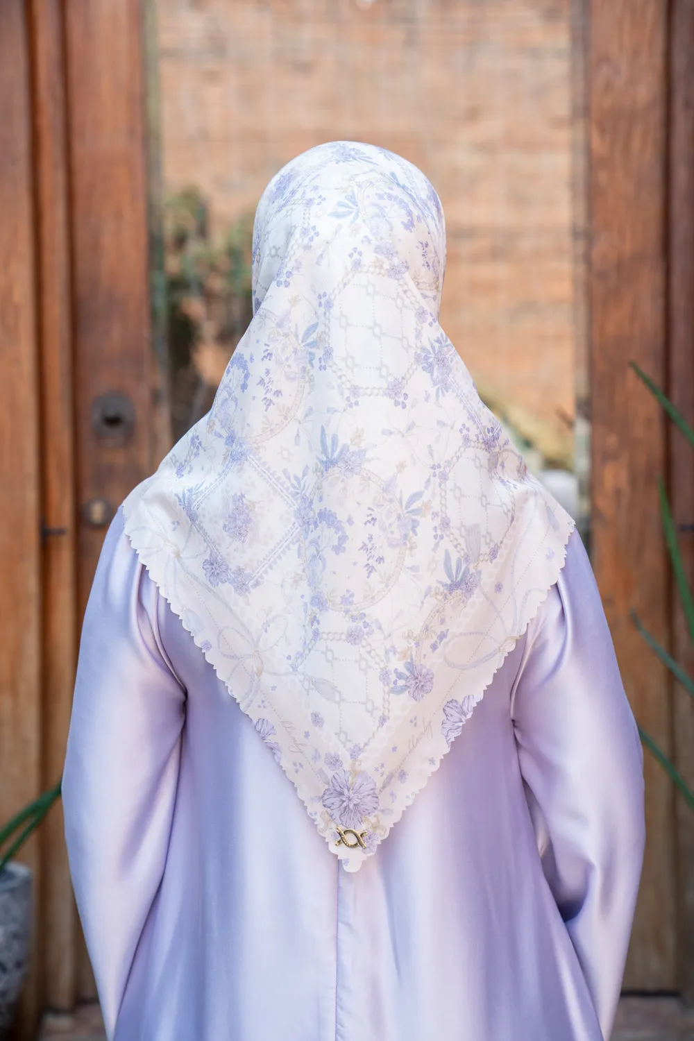 Jennia Scarf Vanilla Silk